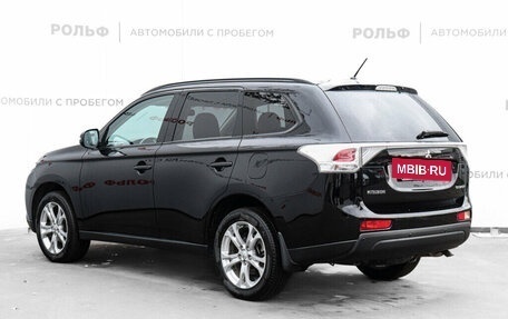 Mitsubishi Outlander III рестайлинг 3, 2012 год, 1 620 000 рублей, 8 фотография