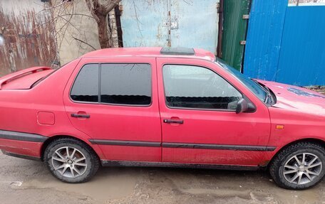 Volkswagen Vento, 1994 год, 150 000 рублей, 3 фотография