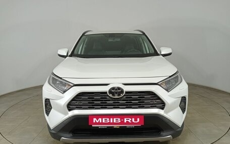 Toyota RAV4, 2019 год, 2 990 000 рублей, 2 фотография