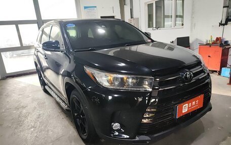 Toyota Highlander III, 2020 год, 3 900 000 рублей, 8 фотография