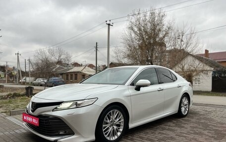 Toyota Camry, 2018 год, 3 350 000 рублей, 1 фотография