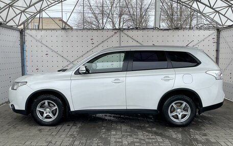 Mitsubishi Outlander III рестайлинг 3, 2014 год, 1 750 000 рублей, 9 фотография