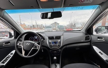 Hyundai Solaris II рестайлинг, 2016 год, 1 000 000 рублей, 11 фотография