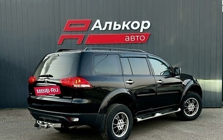 Mitsubishi Pajero Sport II рестайлинг, 2013 год, 1 999 000 рублей, 3 фотография