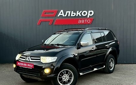 Mitsubishi Pajero Sport II рестайлинг, 2013 год, 1 999 000 рублей, 2 фотография