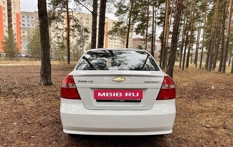 Chevrolet Aveo III, 2010 год, 590 000 рублей, 6 фотография