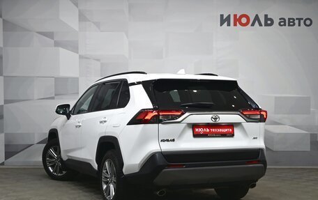 Toyota RAV4, 2019 год, 3 895 000 рублей, 7 фотография