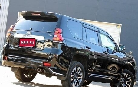 Toyota Land Cruiser Prado 150 рестайлинг 2, 2023 год, 5 200 000 рублей, 13 фотография