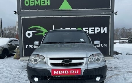 Chevrolet Niva I рестайлинг, 2017 год, 677 000 рублей, 2 фотография