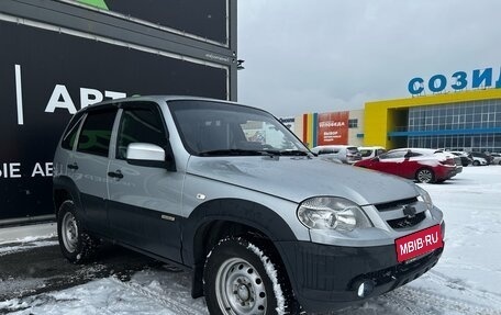 Chevrolet Niva I рестайлинг, 2017 год, 677 000 рублей, 3 фотография