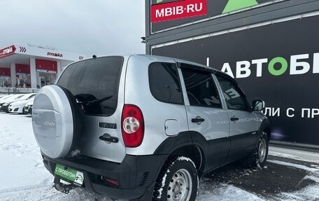 Chevrolet Niva I рестайлинг, 2017 год, 677 000 рублей, 5 фотография