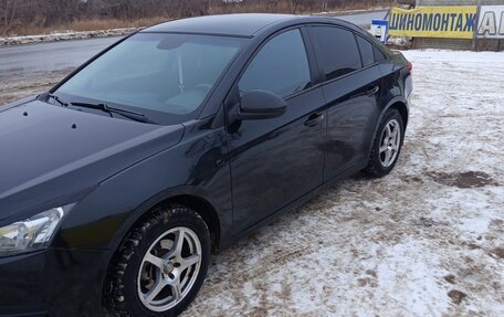 Chevrolet Cruze II, 2009 год, 650 000 рублей, 3 фотография