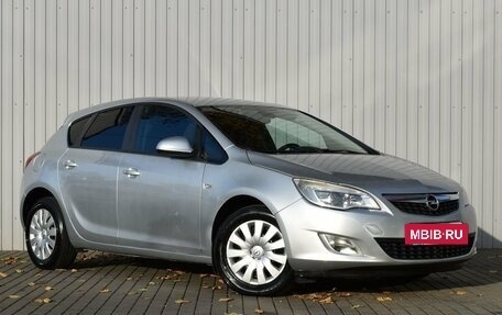 Opel Astra J, 2011 год, 799 000 рублей, 3 фотография