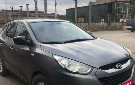 Hyundai ix35 I рестайлинг, 2012 год, 1 300 000 рублей, 2 фотография