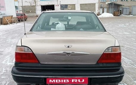 Daewoo Nexia I рестайлинг, 1998 год, 155 000 рублей, 3 фотография