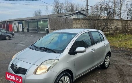 Toyota Yaris III рестайлинг, 2008 год, 575 000 рублей, 8 фотография