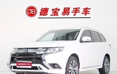 Mitsubishi Outlander III рестайлинг 3, 2021 год, 2 280 000 рублей, 1 фотография