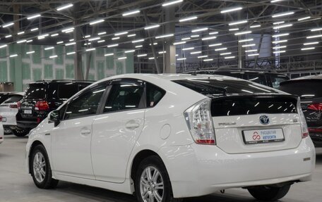 Toyota Prius, 2011 год, 1 300 000 рублей, 20 фотография