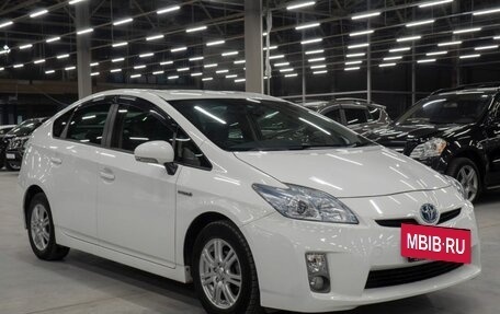 Toyota Prius, 2011 год, 1 300 000 рублей, 16 фотография