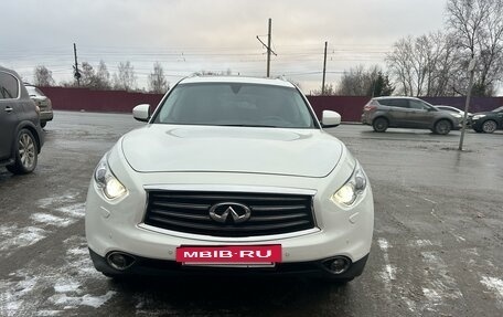 Infiniti QX70, 2017 год, 3 300 000 рублей, 2 фотография