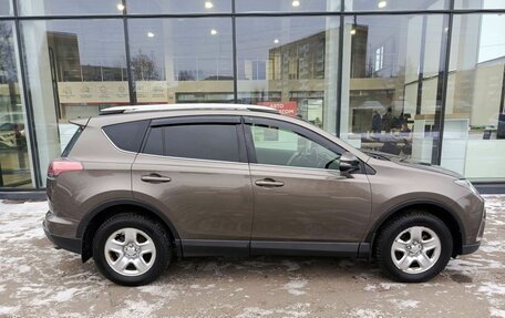 Toyota RAV4, 2016 год, 2 369 000 рублей, 5 фотография