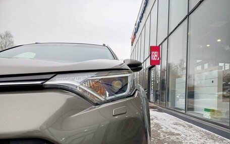 Toyota RAV4, 2016 год, 2 369 000 рублей, 21 фотография