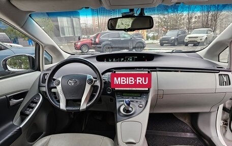 Toyota Prius, 2010 год, 1 197 000 рублей, 11 фотография