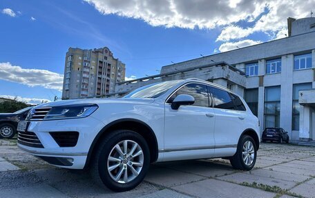 Volkswagen Touareg III, 2016 год, 3 350 000 рублей, 13 фотография