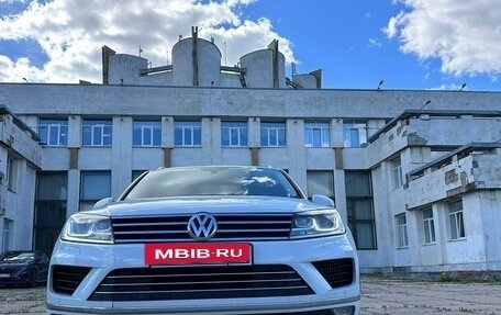 Volkswagen Touareg III, 2016 год, 3 350 000 рублей, 9 фотография