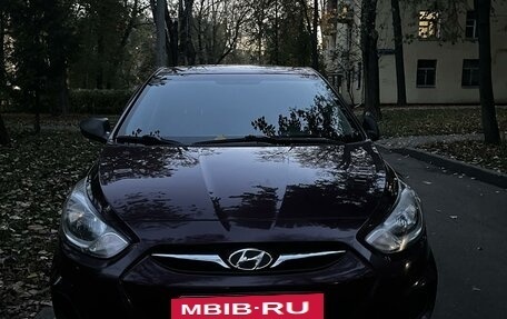 Hyundai Solaris II рестайлинг, 2012 год, 1 060 000 рублей, 19 фотография