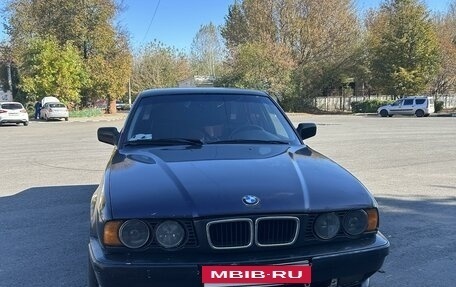 BMW 5 серия, 1988 год, 460 000 рублей, 13 фотография