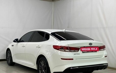 KIA Optima IV, 2019 год, 2 385 000 рублей, 7 фотография