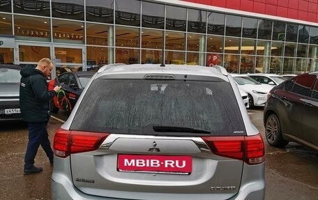 Mitsubishi Outlander III рестайлинг 3, 2015 год, 2 250 000 рублей, 4 фотография