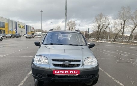 Chevrolet Niva I рестайлинг, 2015 год, 680 000 рублей, 2 фотография