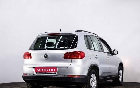 Volkswagen Tiguan I, 2011 год, 999 000 рублей, 6 фотография