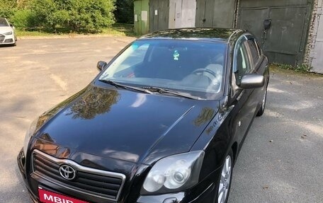 Toyota Avensis III рестайлинг, 2006 год, 750 000 рублей, 9 фотография