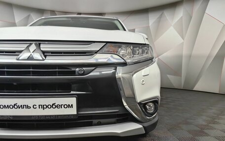 Mitsubishi Outlander III рестайлинг 3, 2018 год, 2 097 000 рублей, 8 фотография