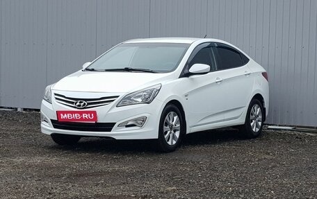 Hyundai Solaris II рестайлинг, 2015 год, 1 095 000 рублей, 2 фотография