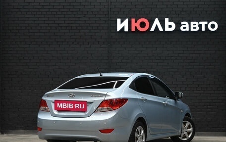 Hyundai Solaris II рестайлинг, 2011 год, 740 000 рублей, 7 фотография