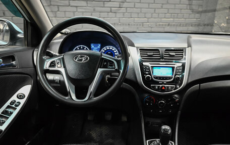 Hyundai Solaris II рестайлинг, 2011 год, 740 000 рублей, 15 фотография