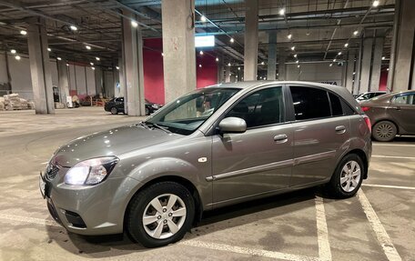 KIA Rio II, 2010 год, 880 000 рублей, 8 фотография