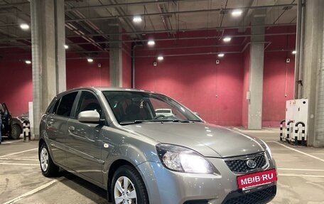 KIA Rio II, 2010 год, 880 000 рублей, 2 фотография