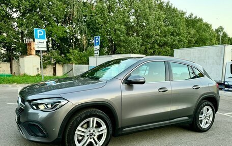 Mercedes-Benz GLA, 2020 год, 3 700 000 рублей, 2 фотография