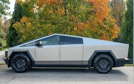 Tesla Cybertruck, 2024 год, 20 680 000 рублей, 6 фотография