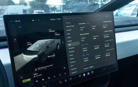 Tesla Cybertruck, 2024 год, 20 680 000 рублей, 17 фотография