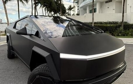 Tesla Cybertruck, 2024 год, 21 780 000 рублей, 2 фотография