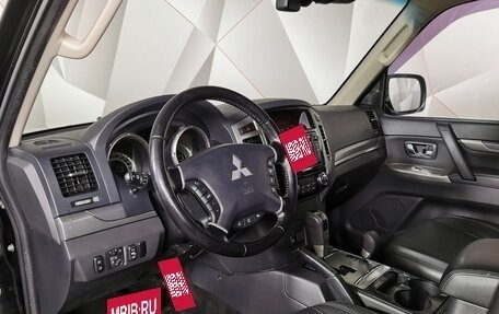 Mitsubishi Pajero IV, 2015 год, 2 455 000 рублей, 14 фотография