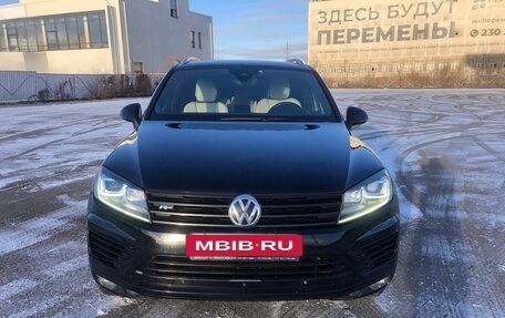 Volkswagen Touareg III, 2012 год, 2 350 000 рублей, 2 фотография