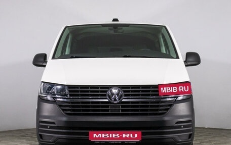 Volkswagen Caravelle T6 рестайлинг, 2021 год, 3 590 000 рублей, 2 фотография