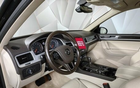 Volkswagen Touareg III, 2017 год, 3 375 000 рублей, 14 фотография